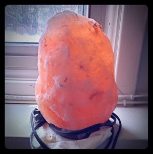 Himalayan salt lamp